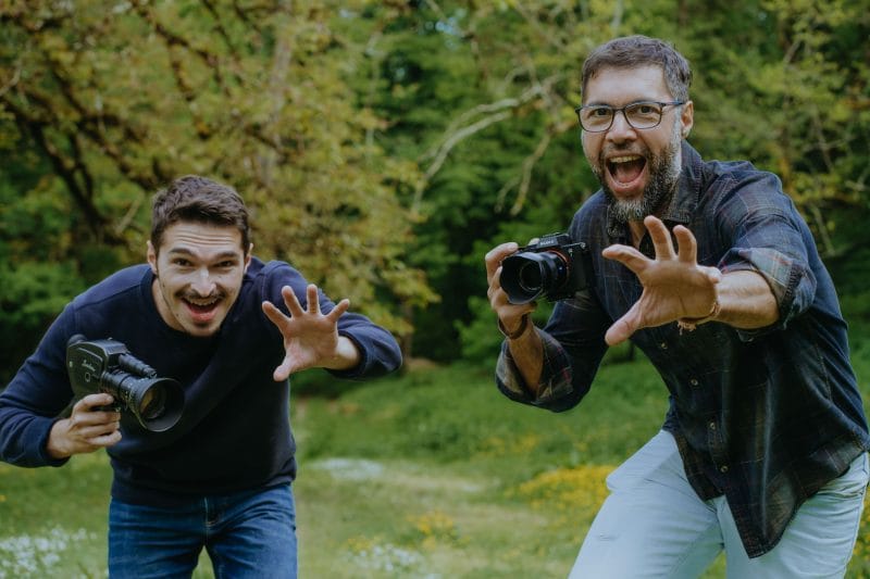 Alexandre Petrella et Andrés Fluxa lors d’une séance photo pour leur duo photographe vidéaste à Dijon